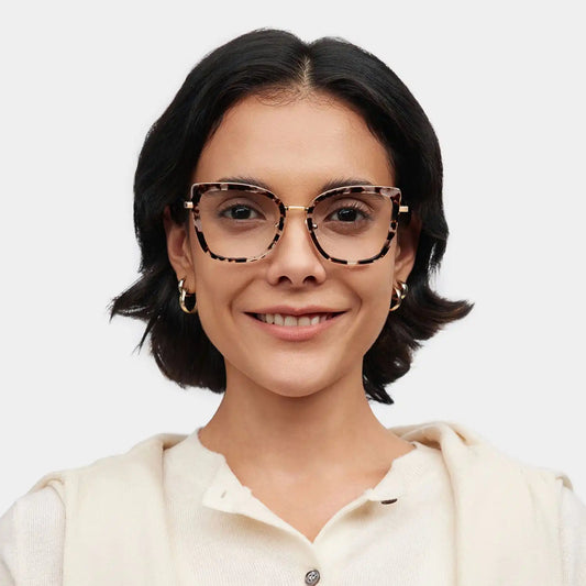 Leila Tortoise Butterfly Glasses